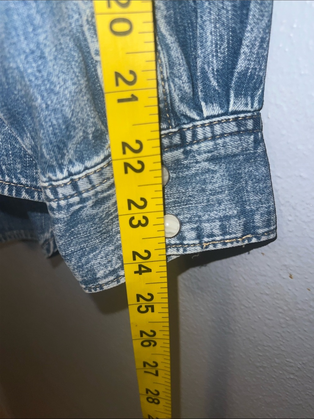 Wrangler Women's Blue Denim Shirt Jacket - Picture 9 of 10